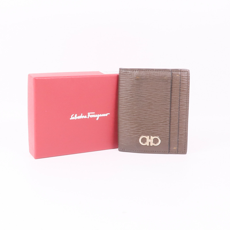 Salvatore Ferragamo 皮革Gancini Card Holder銀扣卡片套-16
