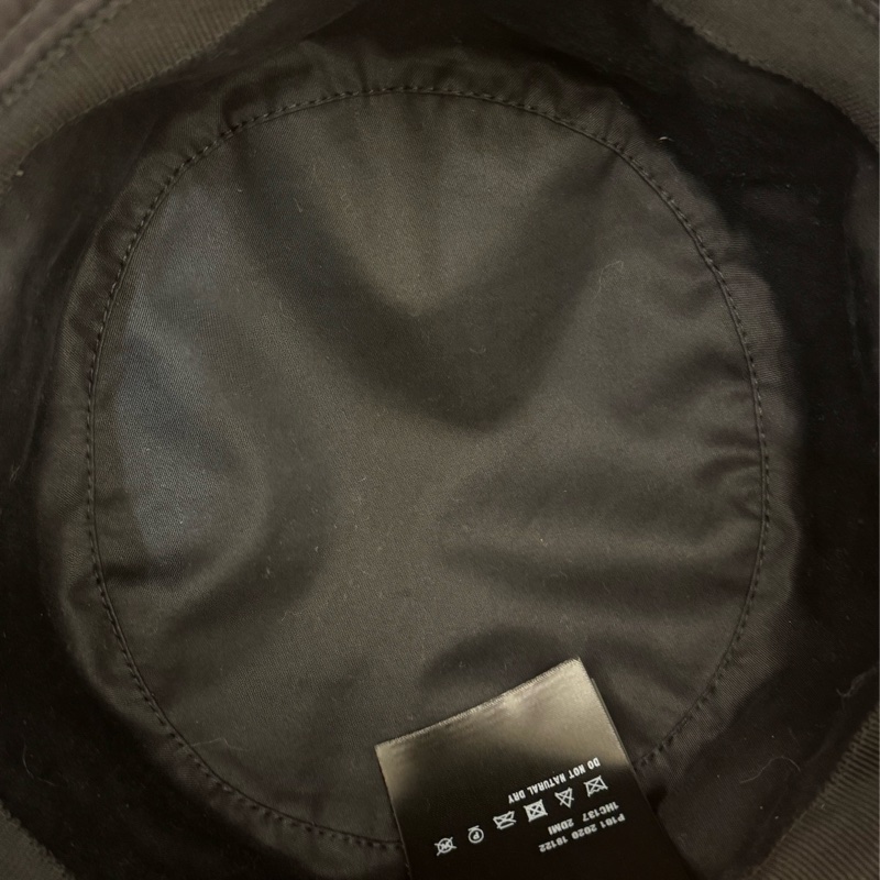 Prada黑色尼龍帽-17