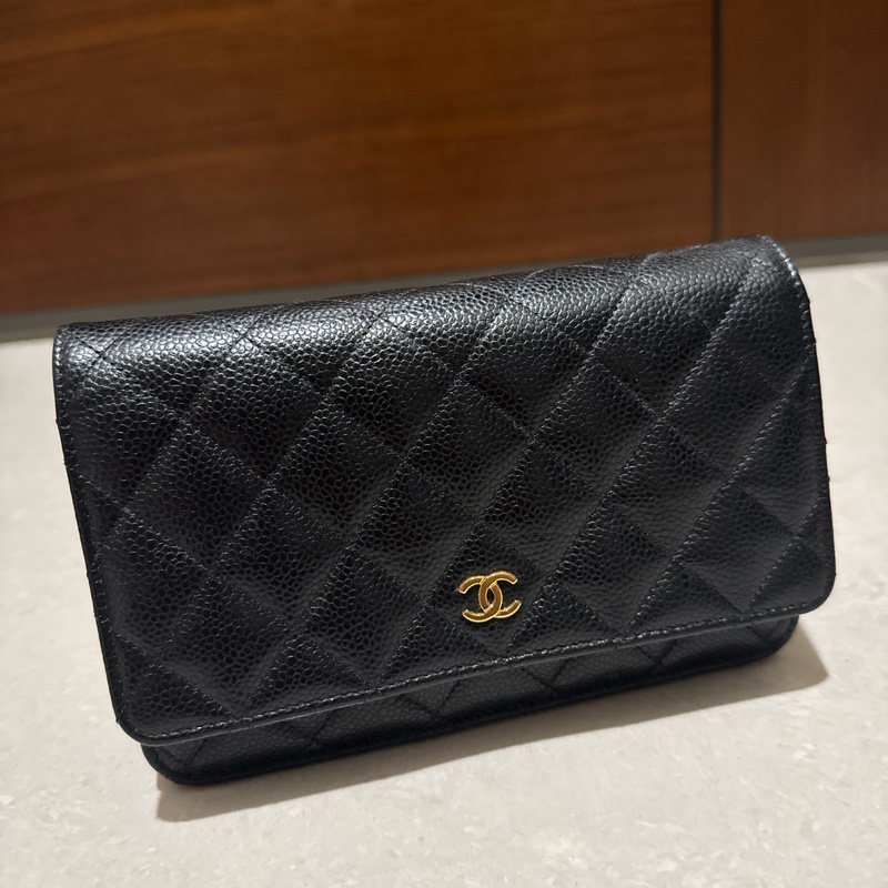 Chanel 黑色荔枝皮金釦 WOC 2024晶片款-6