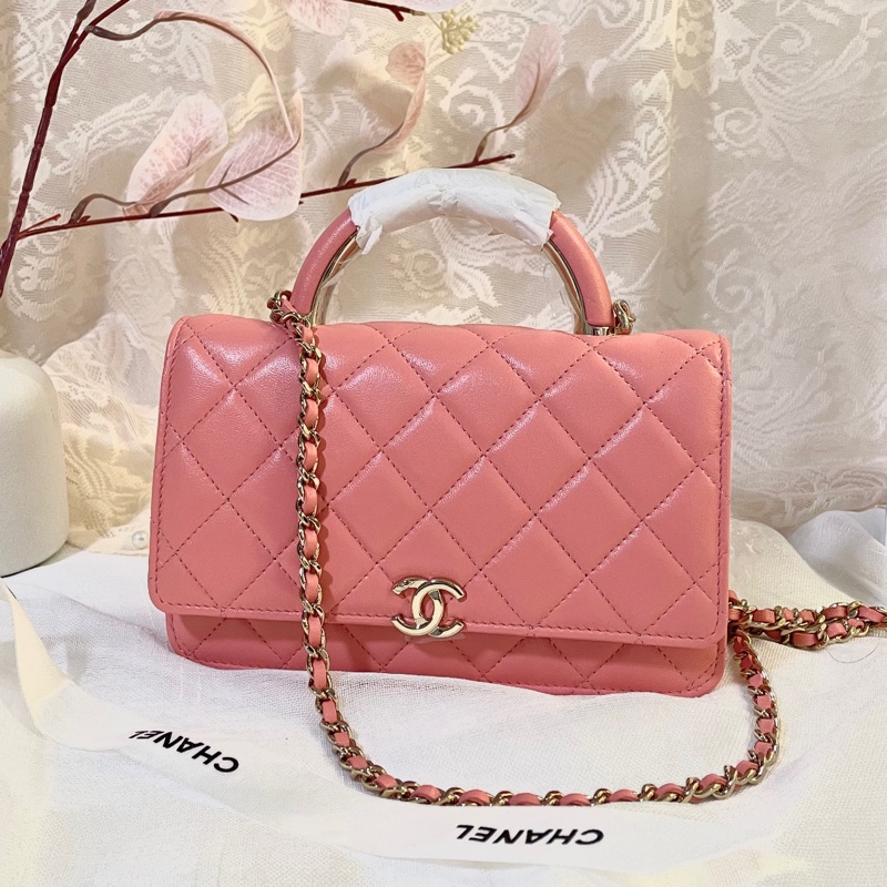 Chanel 粉紅色handle季節款-0