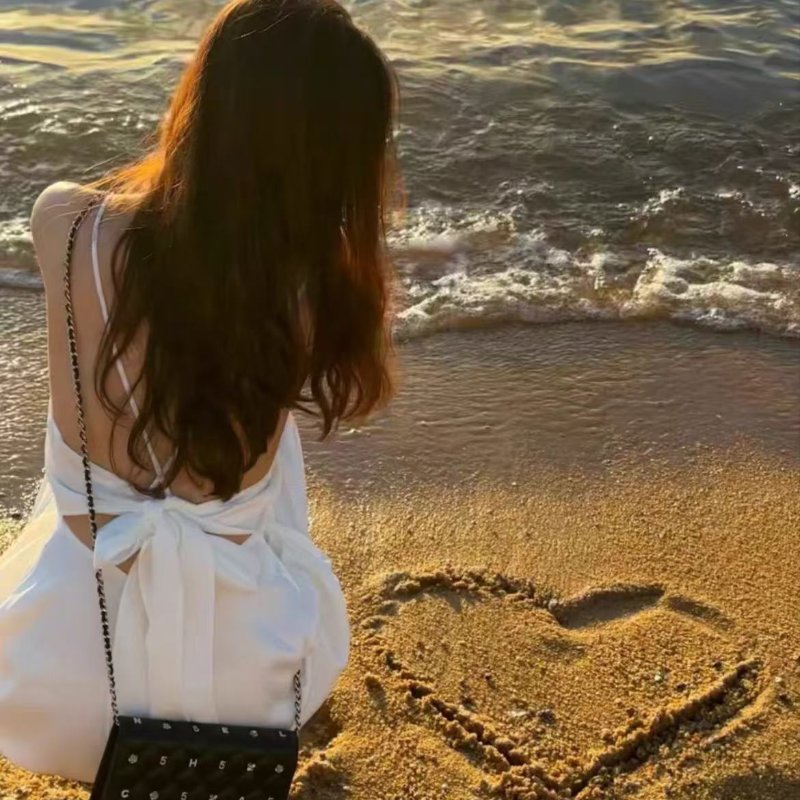 Chanel 黑金徽章埃及限量woc鏈條肩背斜背包19×12×4cm 99新 配件保卡塵袋-1