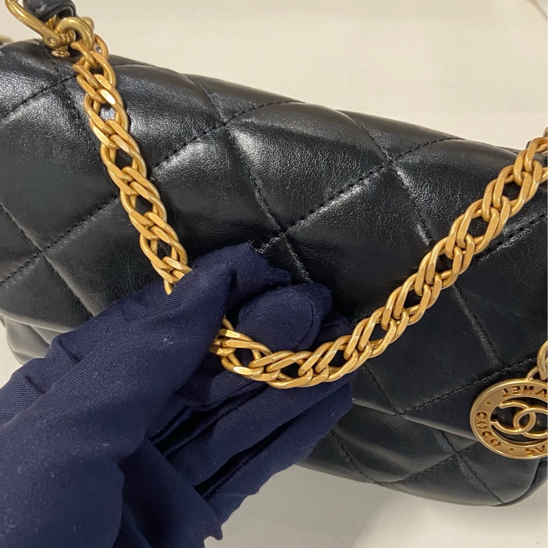 Chanel 香奈兒 23S 黑金金幣mini 芯片款 不容易撞的一款 帶點復古風-15