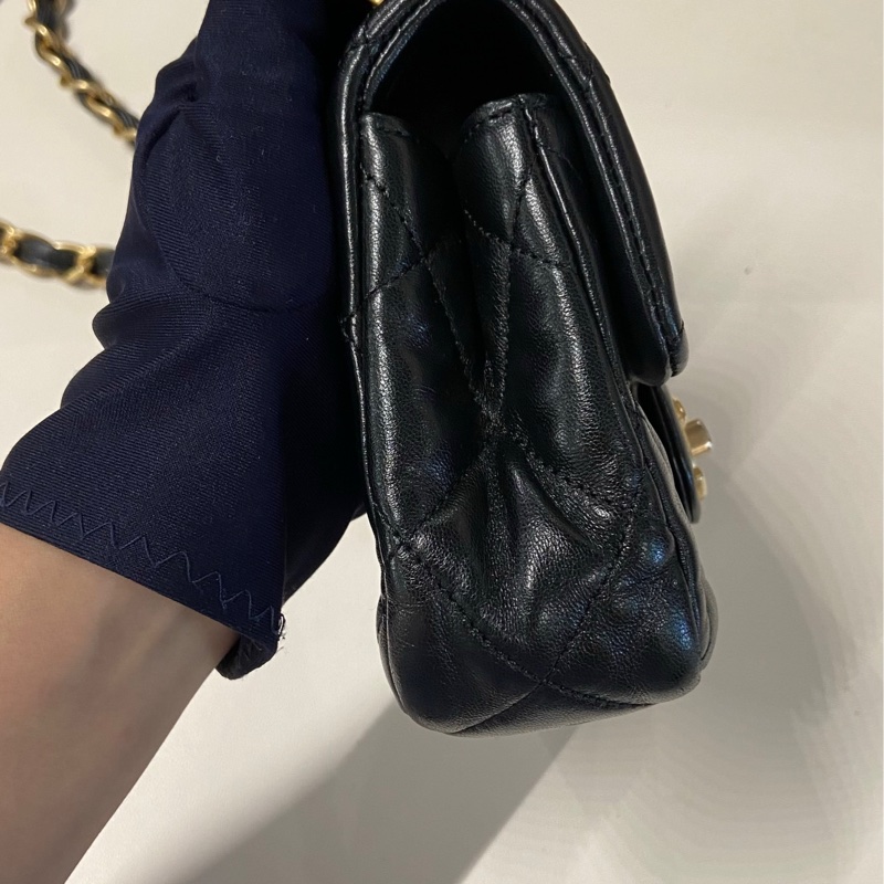 Chanel 香奈兒 23S 黑金金幣mini 芯片款 不容易撞的一款 帶點復古風-18