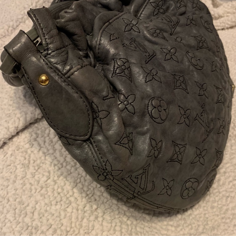 LOUIS VUITTON 限量版深灰色小羊皮刺繡肩背包 小籠包 手提包m95476-8