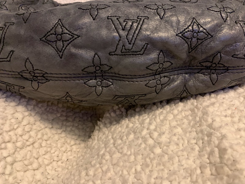 LOUIS VUITTON 限量版深灰色小羊皮刺繡肩背包 小籠包 手提包m95476-33