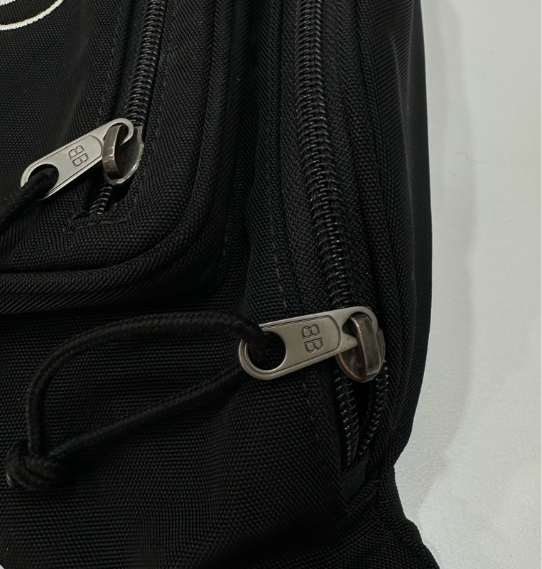 BALENCIAGA 巴黎世家 Explorer 黑色 尼龍 胸包 腰包胸口包 側背包 肩背包 斜背包-34