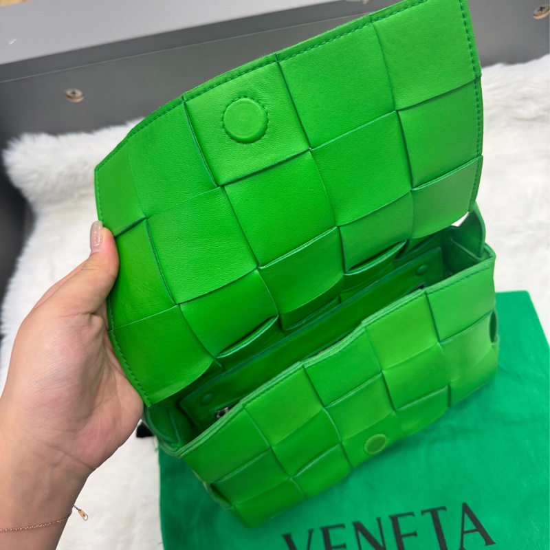 ✨Bv 五格經典綠色斜孭包-8