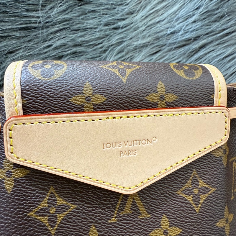LV M25085 Odyssee 老花 原花 金鍊 手提包 斜背包 肩背包 束口包-12