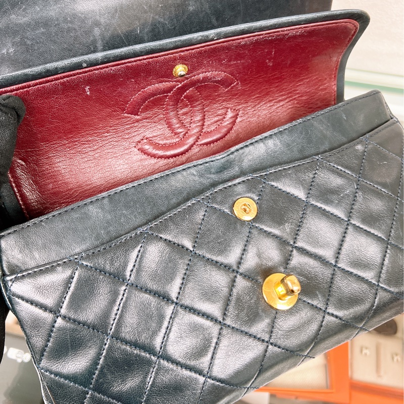 Chanel classic flap/ cf 23 深藍色 中古經典翻蓋包小號-12