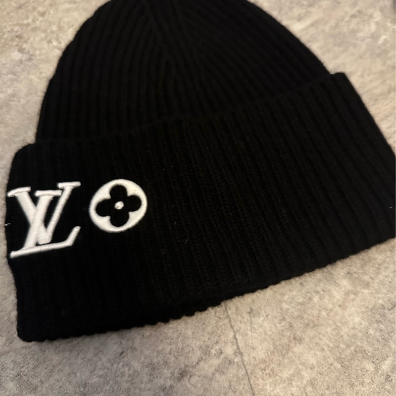 LV毛帽-2