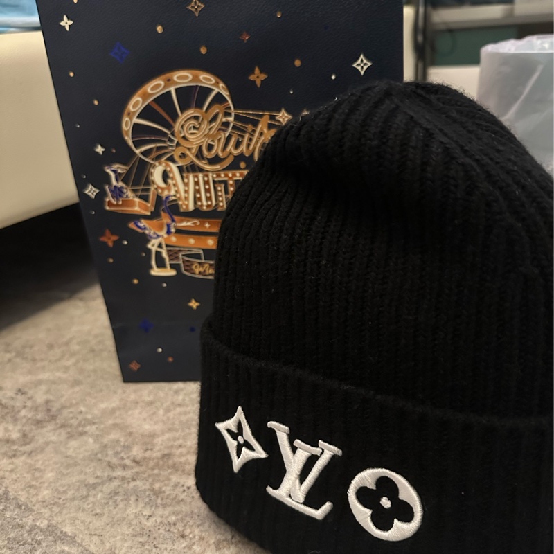 LV毛帽-5