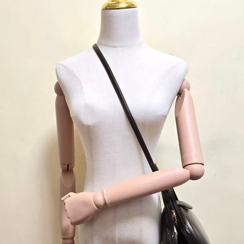 【LA LUNE】絕版中古 Loewe博物館立體包 側背包 斜背包 皮革包 單肩包 二手-8
