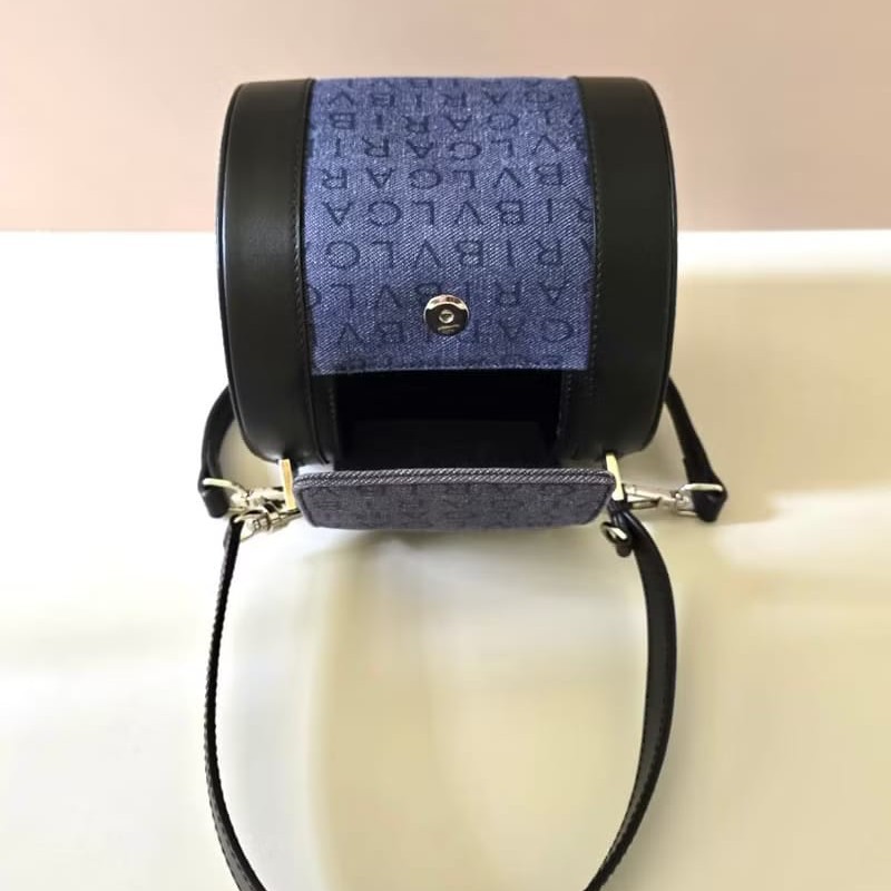 【LA LUNE】絕版中古包 Bvlgari古董老花水桶包 側背包 斜背包 單肩包 皮革包-6