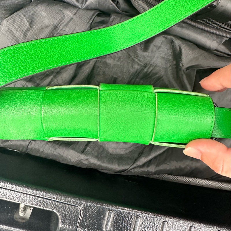 BV CASSETTES 8格包-3