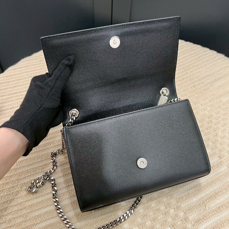 YSL 黑銀魚子醬鍊包-4