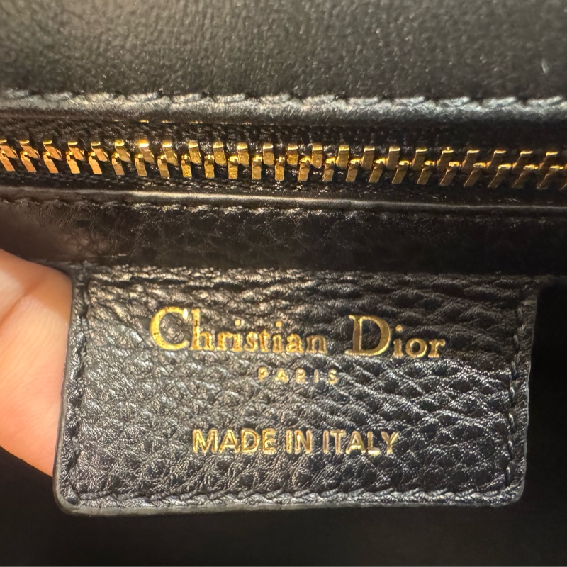 Dior 黑色金釦藤格紋caro bag-14