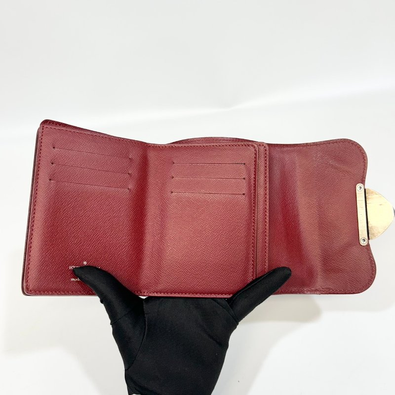 LV紅色銀釦EPI joey 曼哈頓中夾m66582-4