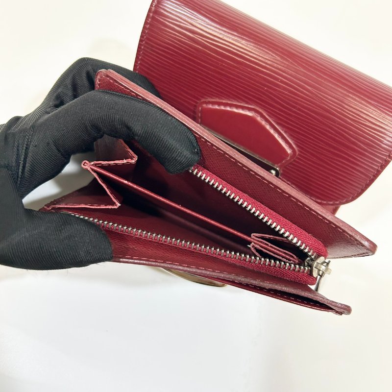 LV紅色銀釦EPI joey 曼哈頓中夾m66582-8