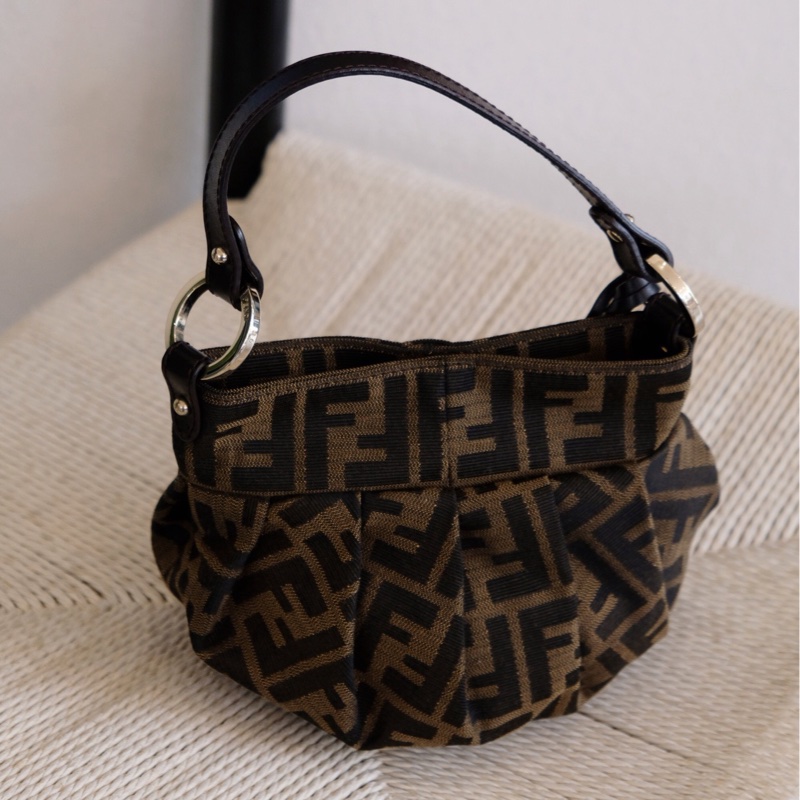 Fendi 芬迪老花元寶燒麥包-2