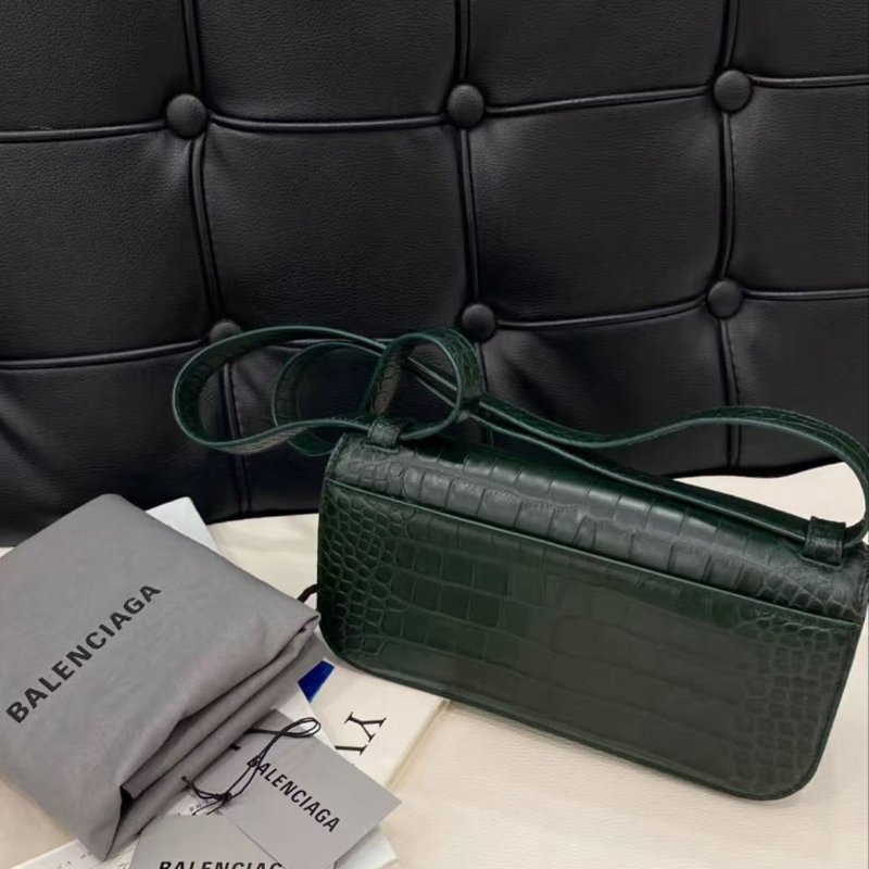 Balenciaga Gossip墨綠色鱷魚壓紋法棍包 全新閒置 配件塵袋-4