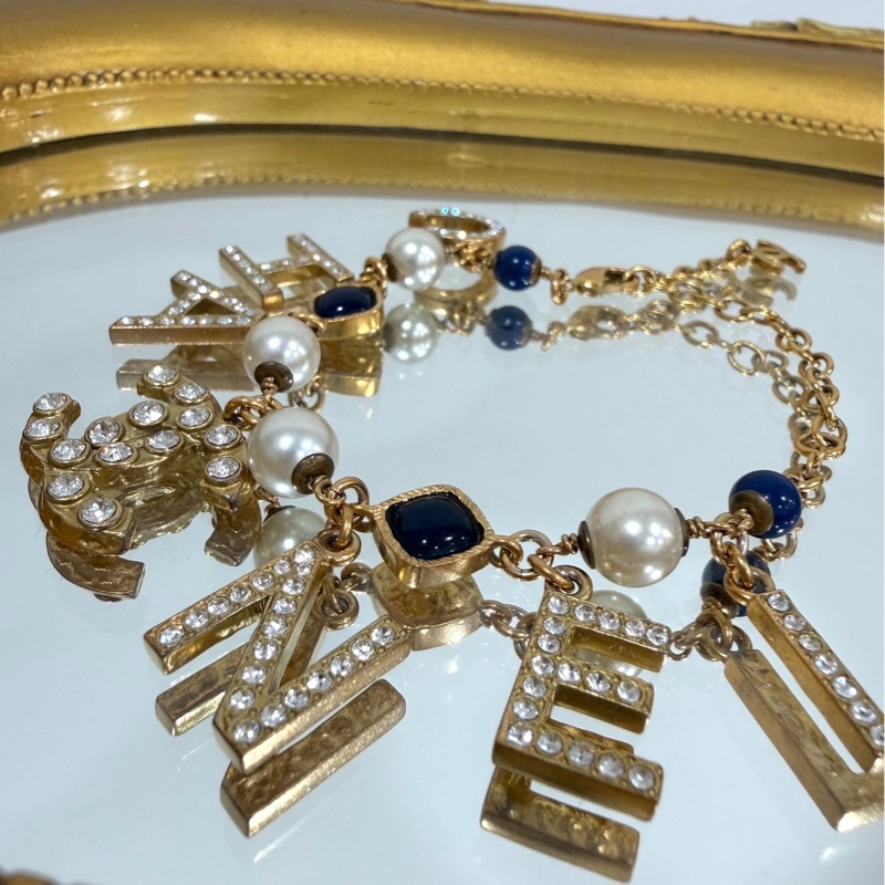 CHANEL 香奈兒 字母 水鑽 深藍 寶石 手鏈 手鍊 手環 手飾 飾品-4