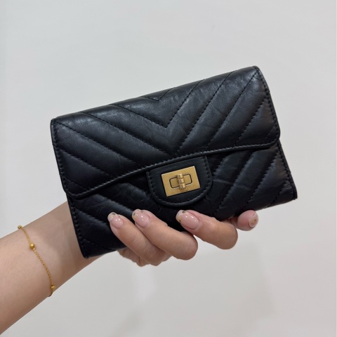 CHANEL 香奈兒 黑色 2.55 山型紋 中夾 皮夾 錢包 皮包 卡夾 卡包 零錢包