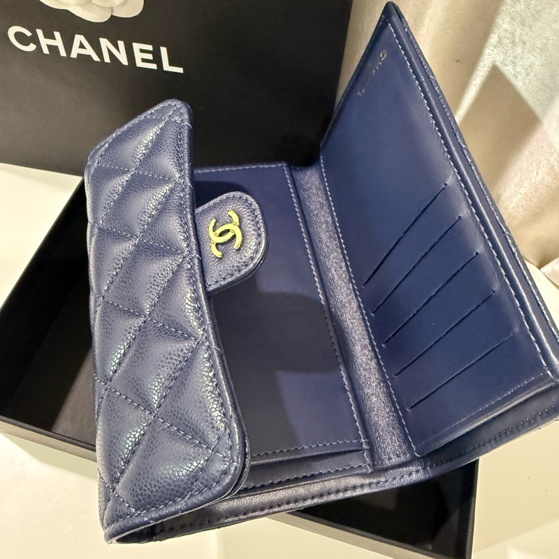 CHANEL 海軍藍三折中夾皮夾🖤全配附購證🫶🏻甜甜價出-5