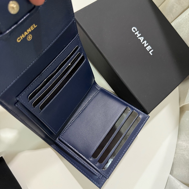 全新🤍CHANEL 經典口蓋三折短夾皮夾🩵海軍藍季節限定-7