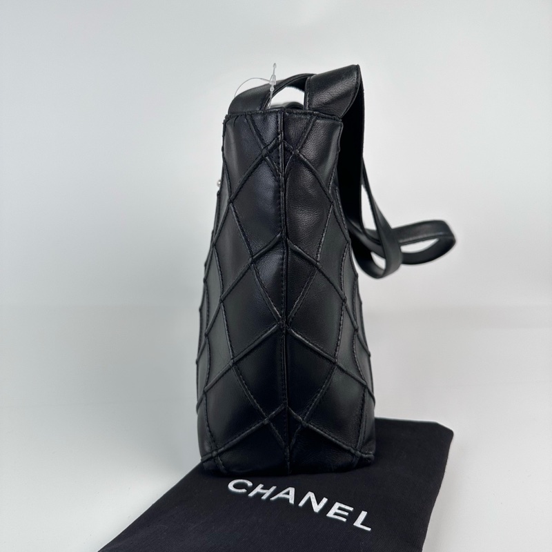 Chanel 窩夫hobo黑色羊皮款-3