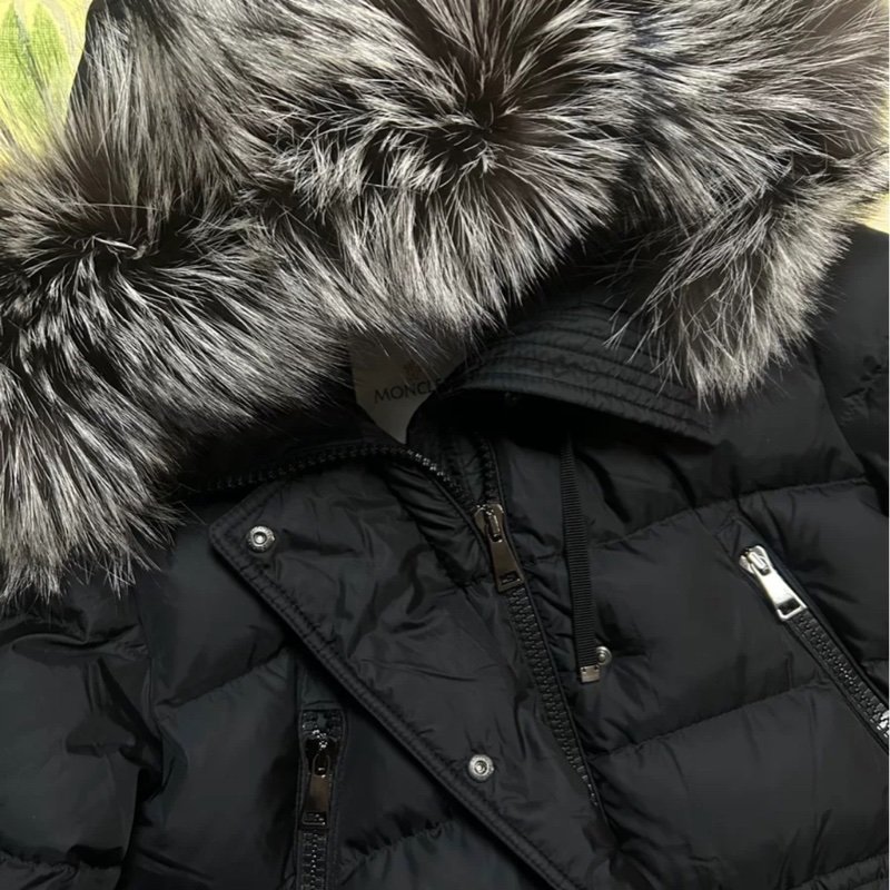 Moncler🖤羽絨外套 4碼 閒置新-1
