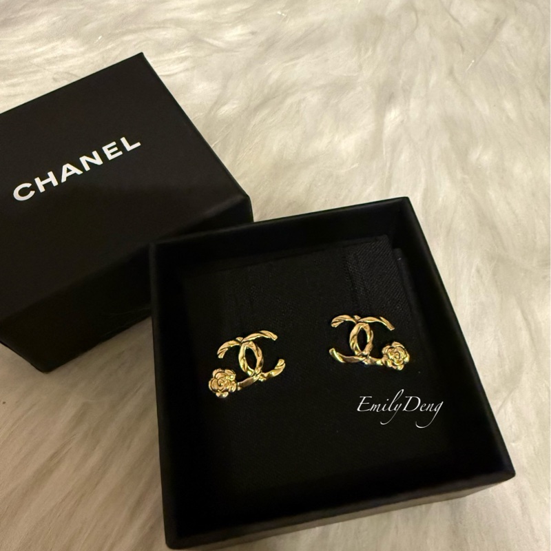 Chanel 雙C山茶花耳環-1