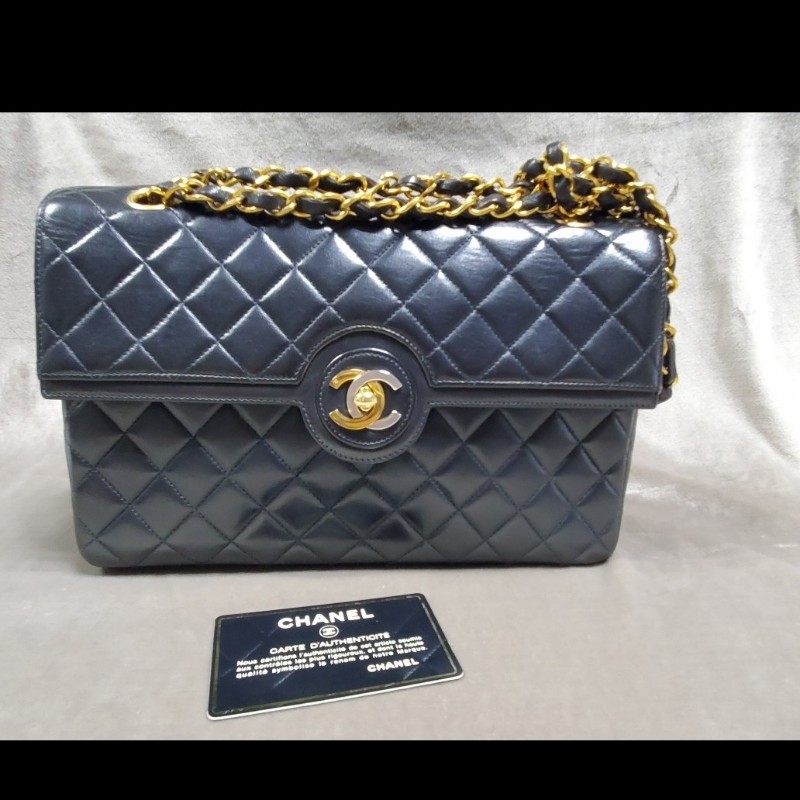 Chanel vintage 巴黎限定黑色小羊皮掀蓋包 菱格紋肩包 古董包 雙色扣 香奈兒-8