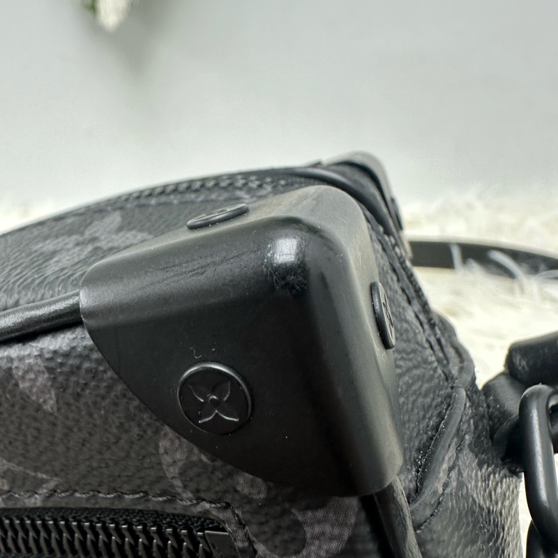 LV Mini Soft truck 黑色老花 斜肩包 2023年-9