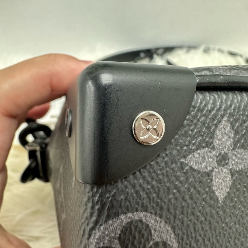 LV Mini Soft truck 黑色老花 斜肩包 2023年-10