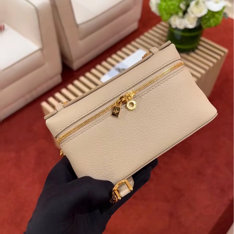Loro Piana Extra Pocket Mini Pouch L15-1