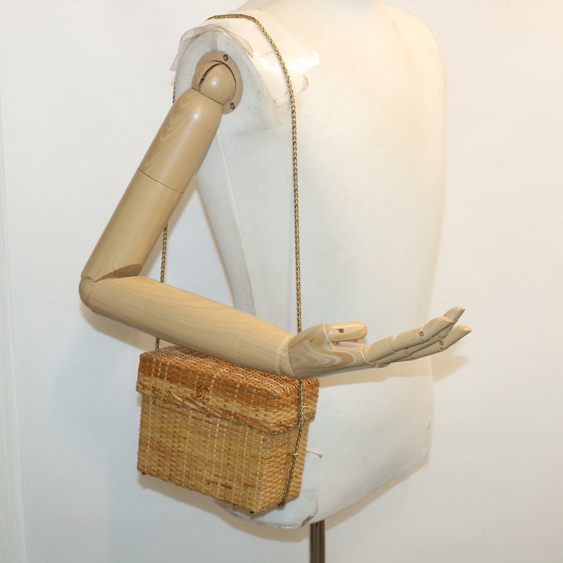 【日本直送】香奈兒籃鏈單肩包皮革藤條米色 CC 正品 31932AM-25