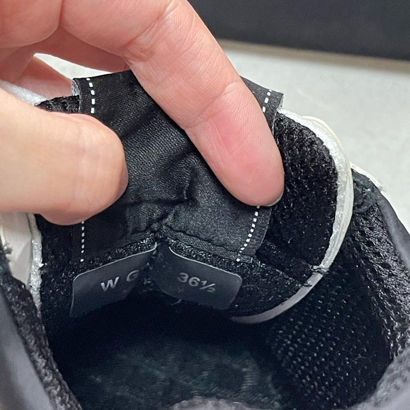 CHANEL熊貓運動鞋-7