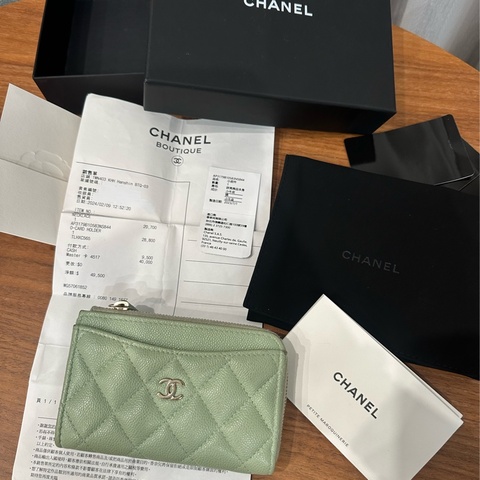 香奈兒Chanel 可可愛愛很好用的荔枝皮爆款抹茶綠🍵/薄荷綠 L型卡包 香奈兒 可以完全當短夾的包! #千元可對摺