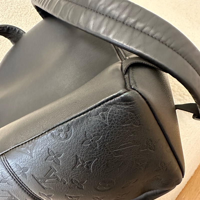 LV路易威登阿波羅黑色壓紋雙肩包 23年購入-13