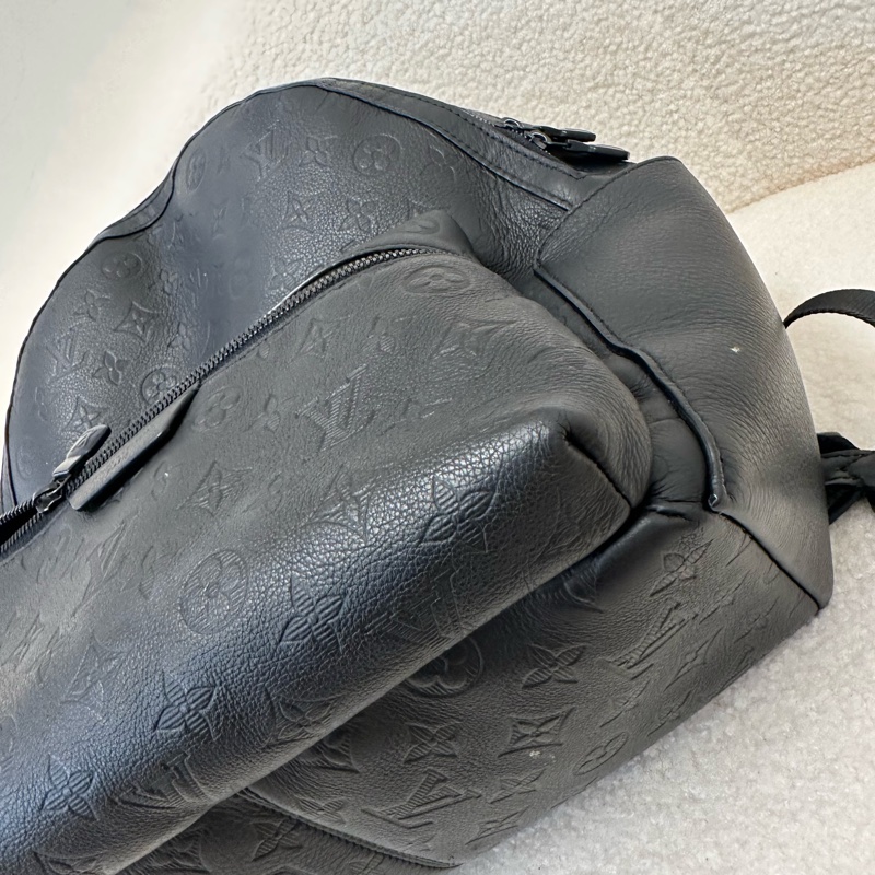 LV路易威登阿波羅黑色壓紋雙肩包 23年購入-14
