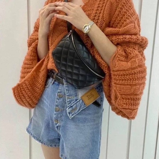 CHANEL 香奈兒超夯櫃姐腰包 員工包 胸口包(黑色)-24
