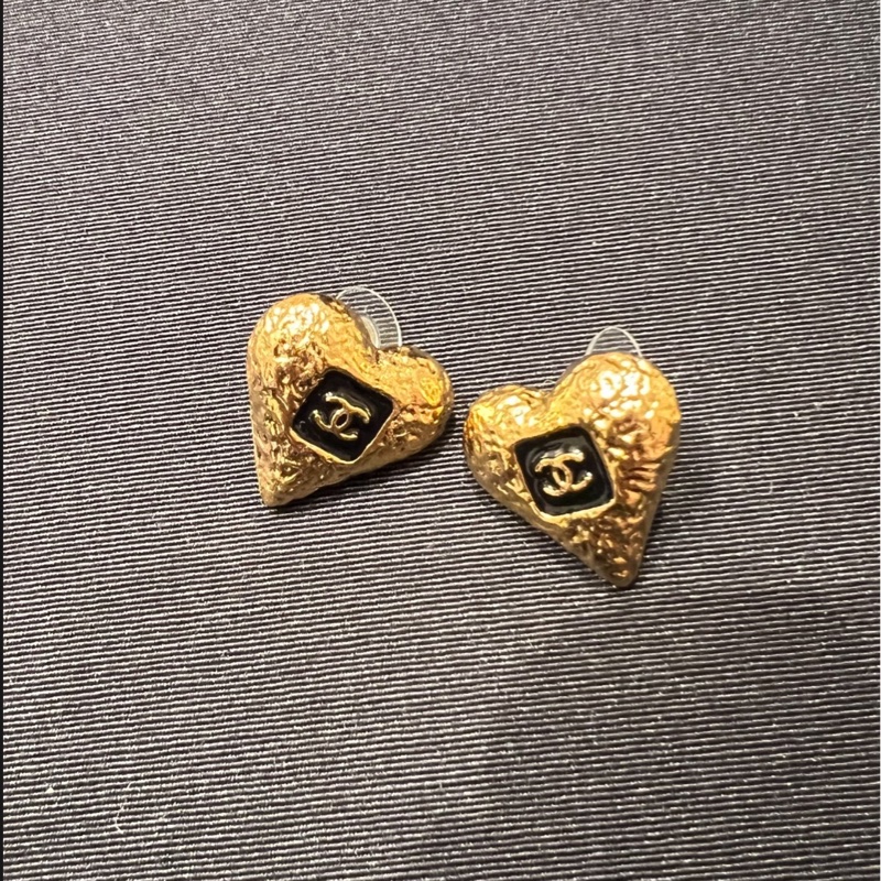 Chanel香奈兒熔岩愛心耳釘大號-1