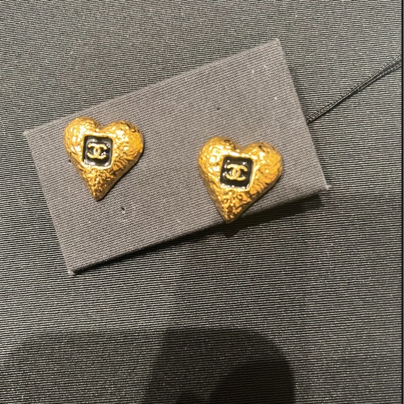 Chanel香奈兒熔岩愛心耳釘大號-4