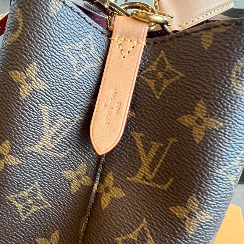 📢 全新 讓亞洲女孩愛不釋手的斷貨王❤️Louis Vuitton Néonoé BB新款老花水桶包晶片款 正品-6