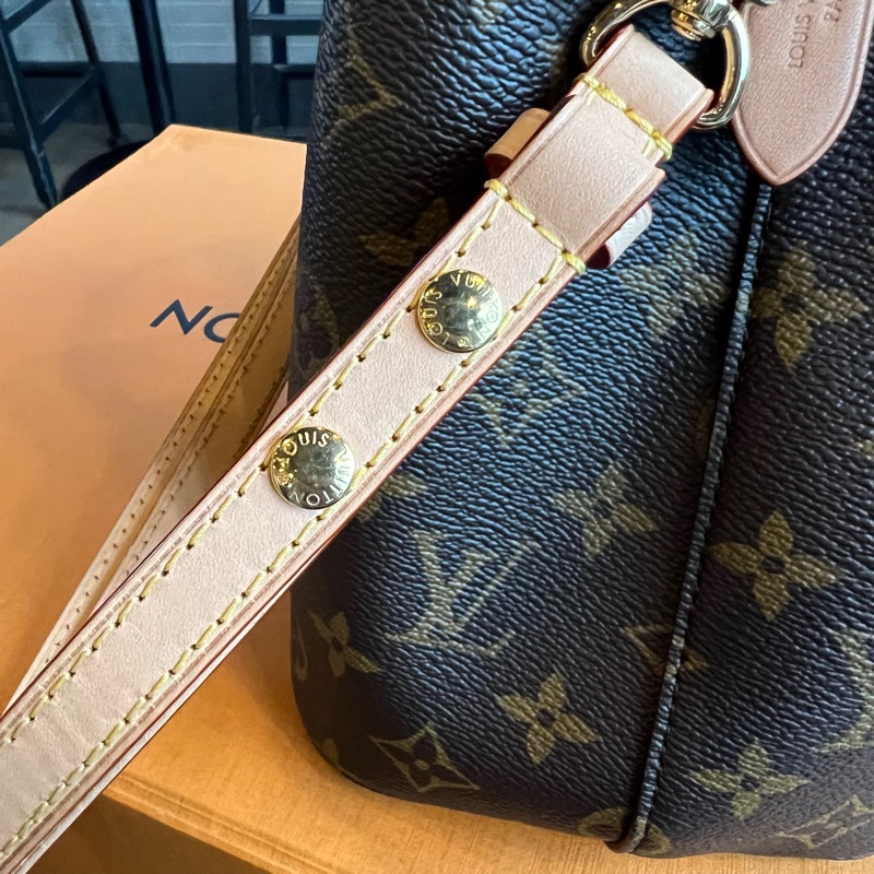 📢 全新 讓亞洲女孩愛不釋手的斷貨王❤️Louis Vuitton Néonoé BB新款老花水桶包晶片款 正品-7