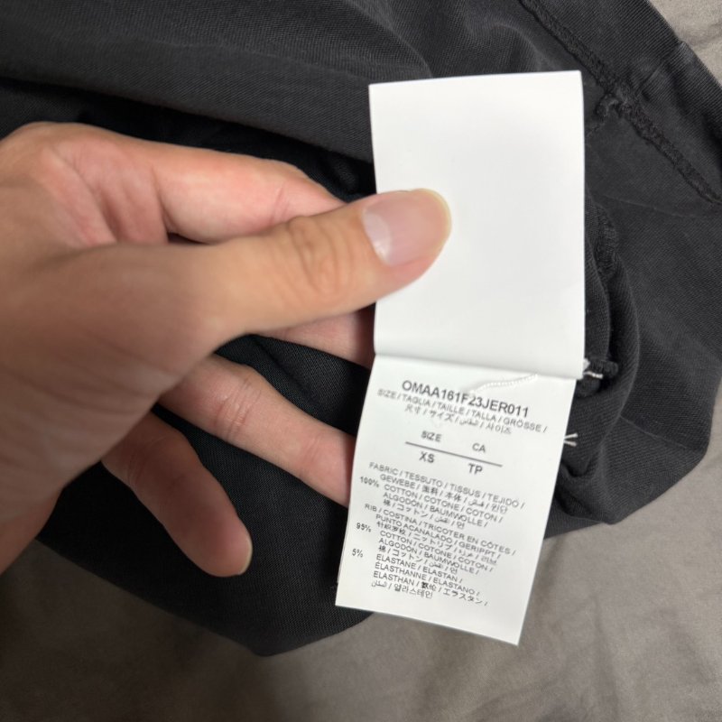 Off-White S. Matthew-4
