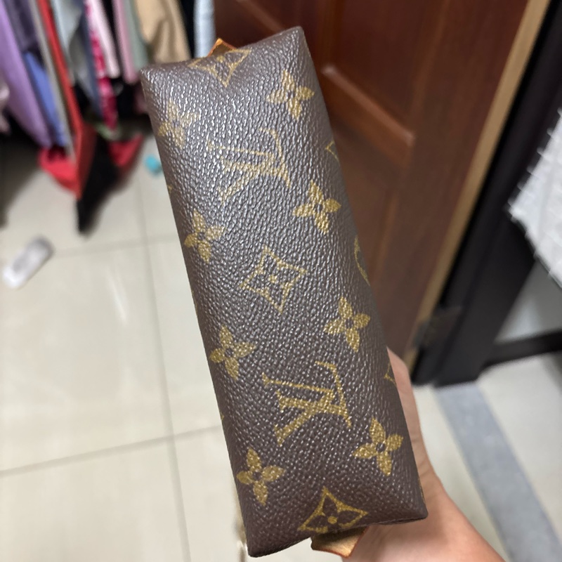 LV化妝包-10
