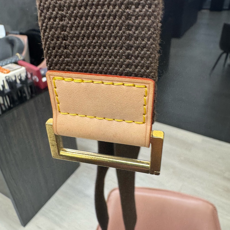 Louis Vuitton-26