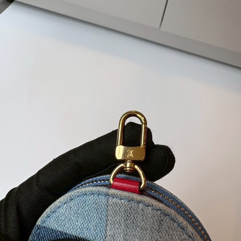 LV 牛仔布格子三合一五用包-32