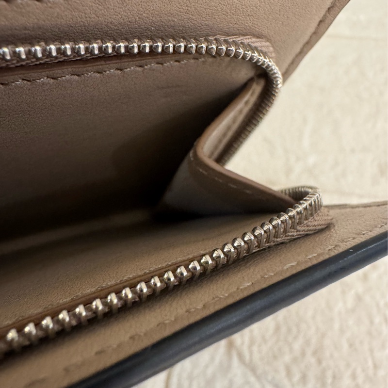 Loewe大象灰銀logo釦式短夾-14